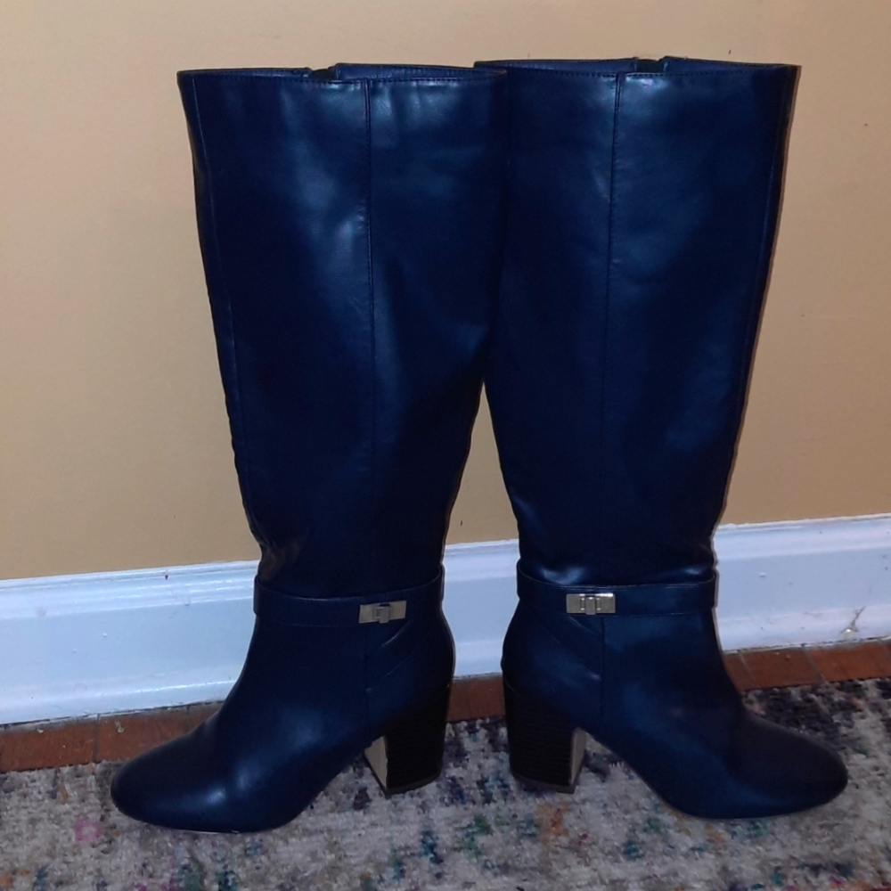 Like new! Navy Blue Knee High boots
